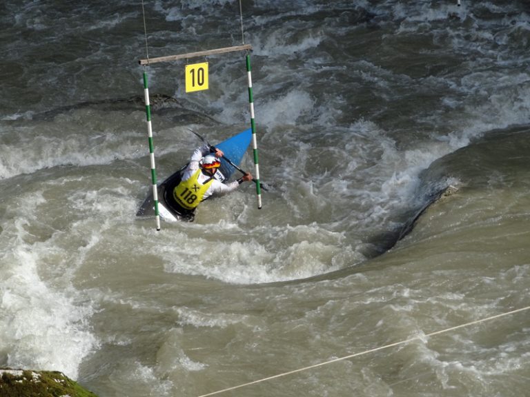 Fabian Schweikert führt im Deutschlandcup